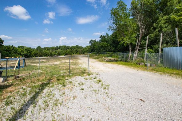 513 Pierce Ln, Frankfort, KY 40601